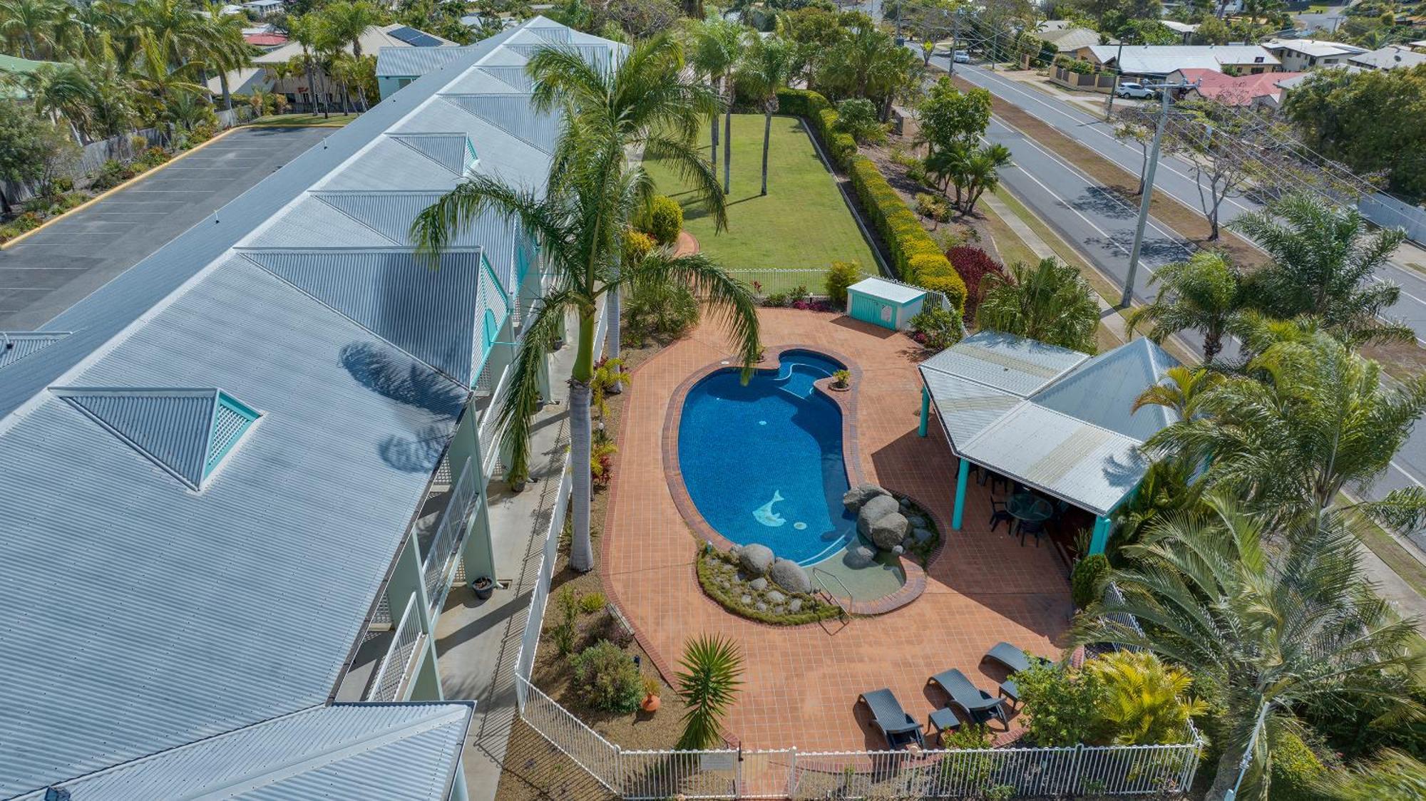 Reef Adventureland Motor Inn Танъм Сендс Екстериор снимка