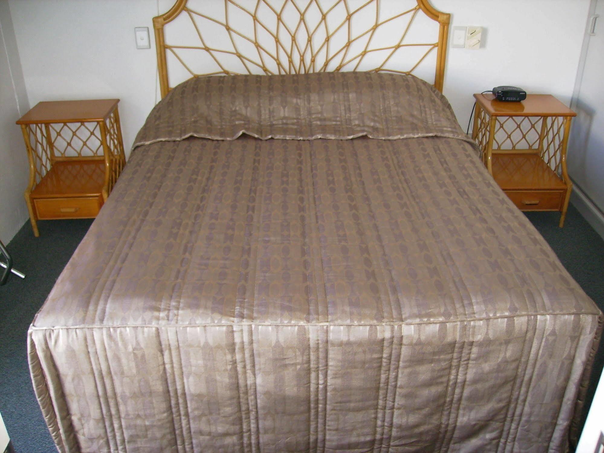 Reef Adventureland Motor Inn Танъм Сендс Екстериор снимка