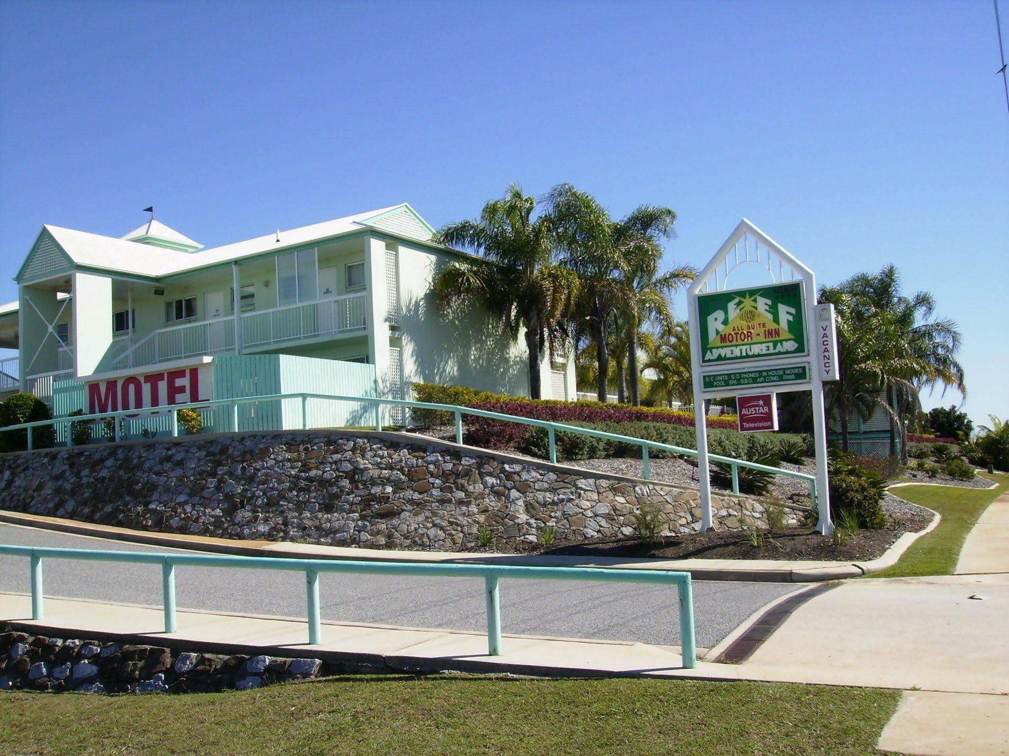 Reef Adventureland Motor Inn Танъм Сендс Екстериор снимка