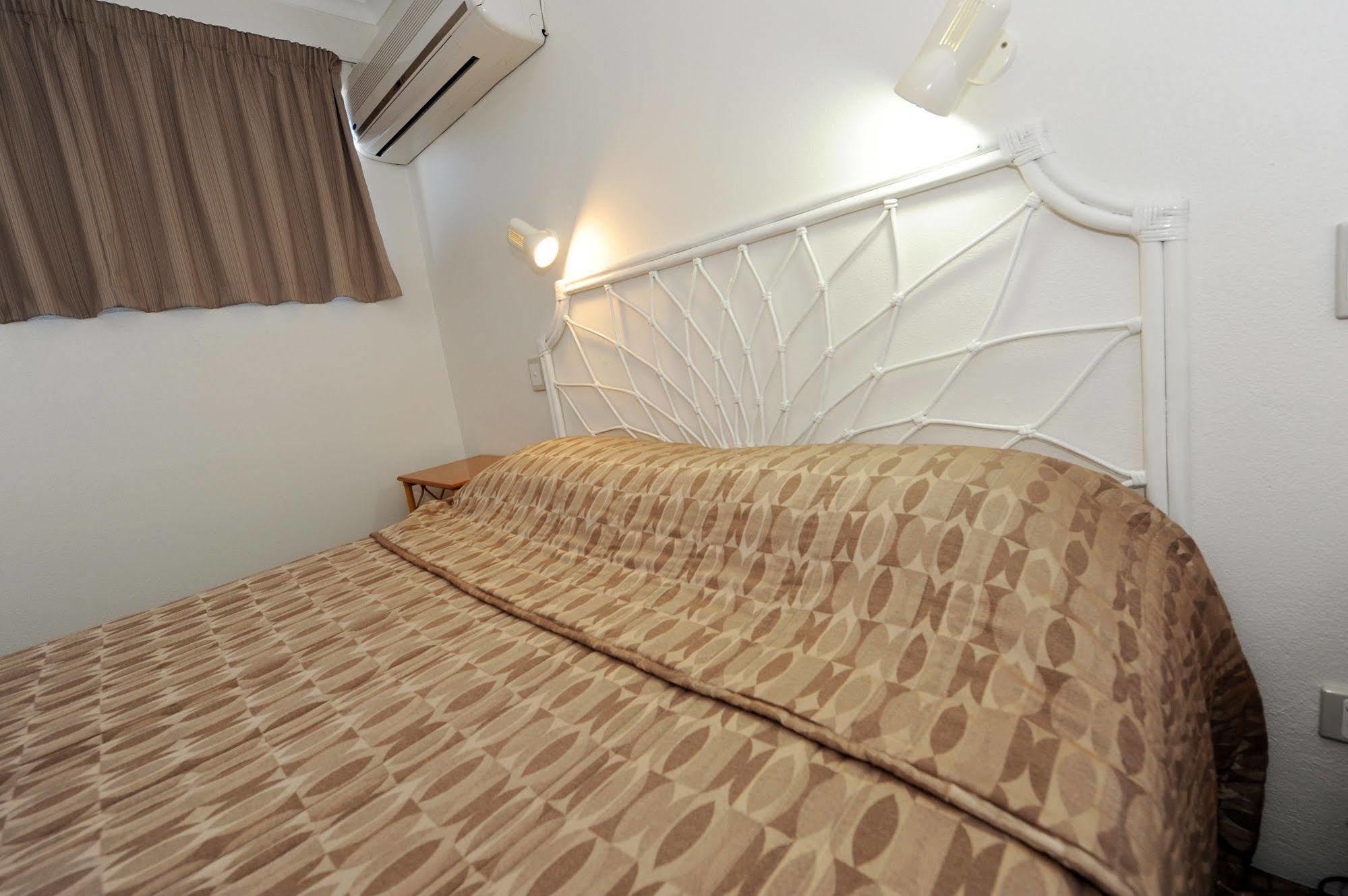 Reef Adventureland Motor Inn Танъм Сендс Екстериор снимка